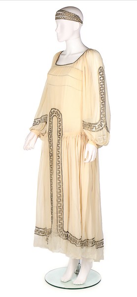 A Jeanne Lanvin couture ivory chiffon bridal gown, Summer, 1925,