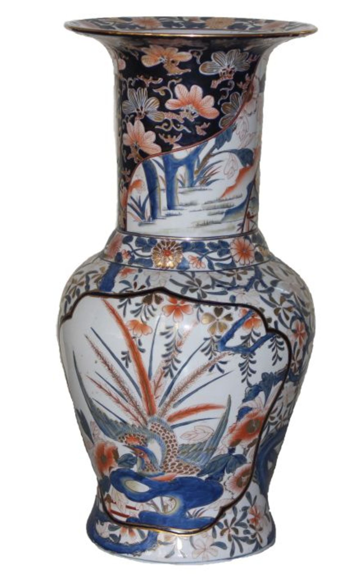 Kaminvase - China 20.Jahrhundert gemarkt, Porzellan bunt staffiert mit floralem Dekor und
