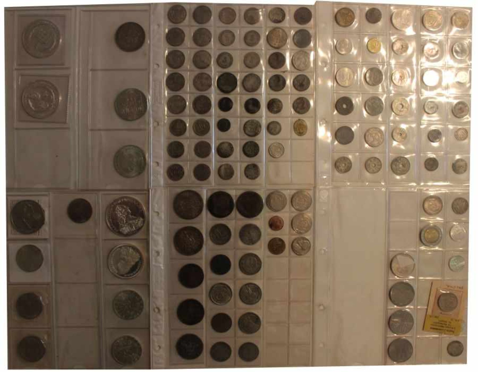 Lot Münzen / Medaillen aus verschiedenen Jahrhunderten Silber und andere Metalle, über 120 Stück