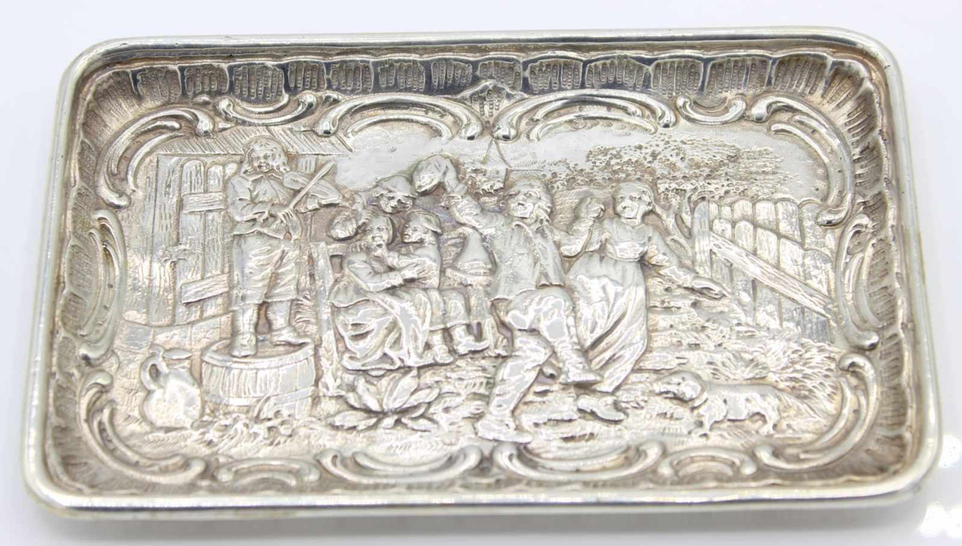 Kl. silb. Zierschale - deutsch nach 1900 Silber gest. 800, Viertelmond und Krone, rocaillierte