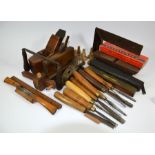 Tray lot of Gordon Russell tools. (27)