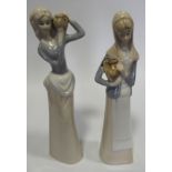 2 FIGURINES WATER CARRIERS