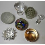 BOX OF PAPERWEIGHTS & STOPPERS INC CRYSTAL SWAROVSKI HEDGEHOG + HANG SENG SCHOOL OF COMMERCE