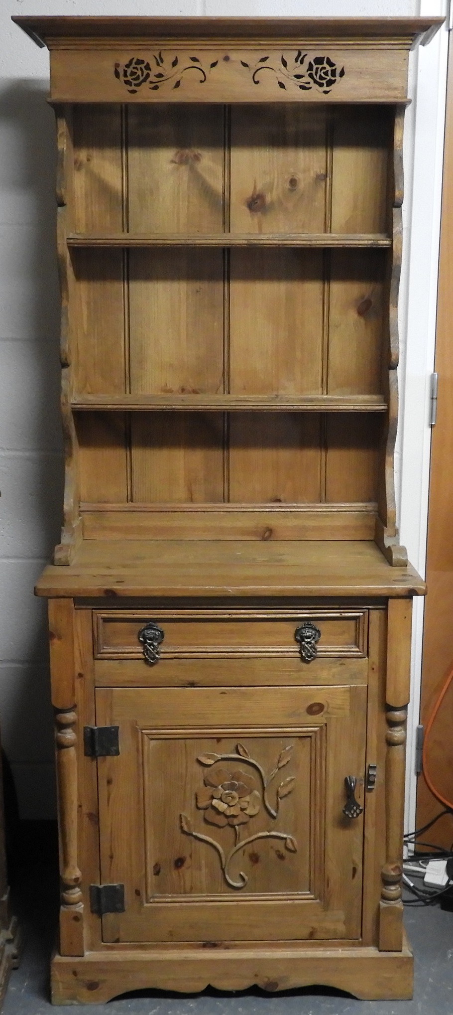 PINE KITCHEN DRESSER 67'HX26'WX15'D