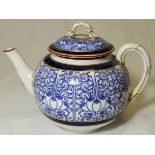 WORCESTER BLUE & WHITE TEAPOT