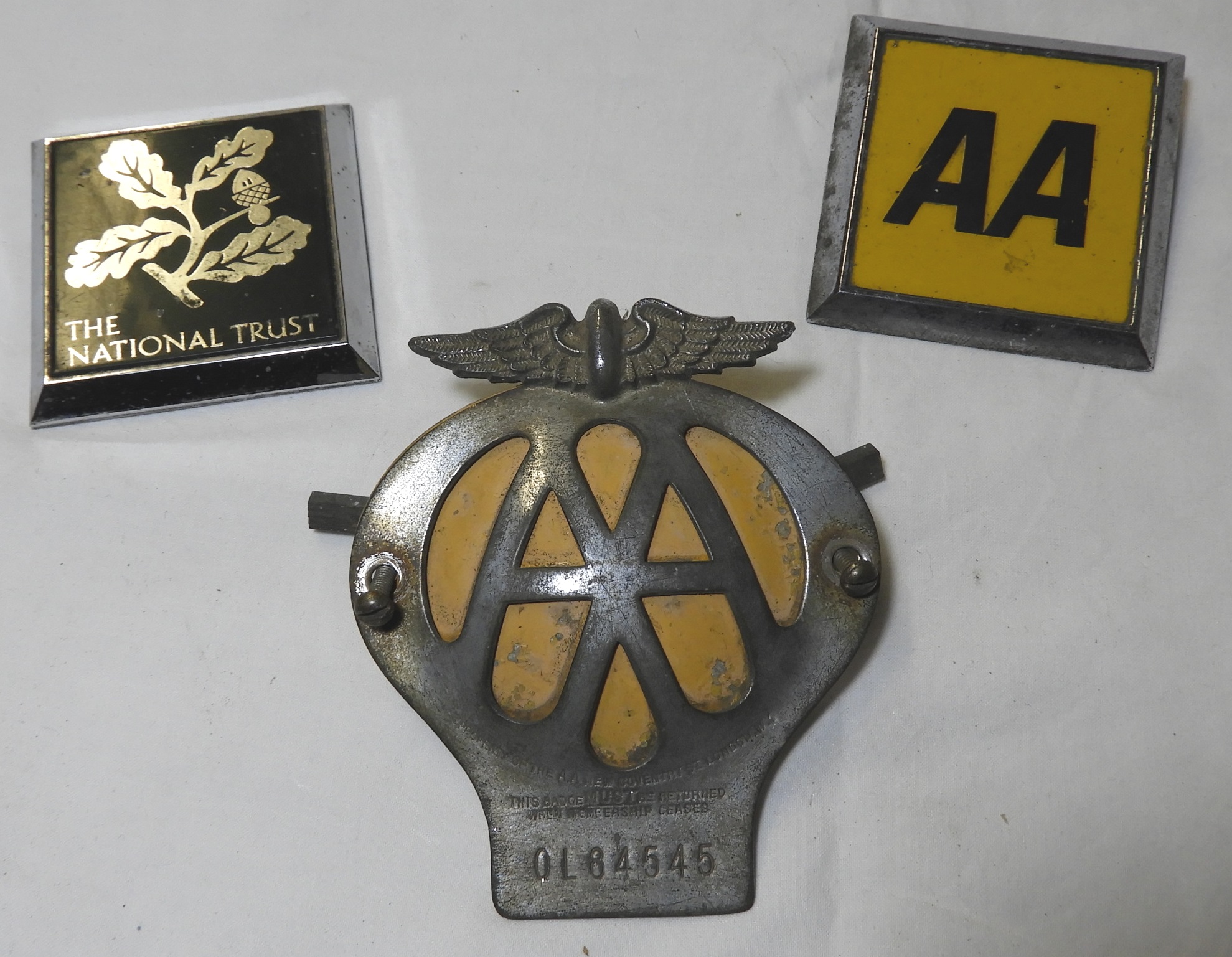 2 AA BADGES & NATIONAL TRUST MOTORING BADGE