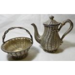 SILVER SMALL TEAPOT & SUGAR BASIN ROBERT HENNELL 492g