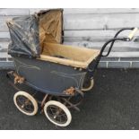 DOLLS PRAM