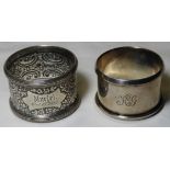 2 SILVER NAPKIN RINGS - 1 PLAIN + 1 EMBOSSED ENSCRIBED MURIEL 1893 58.9G