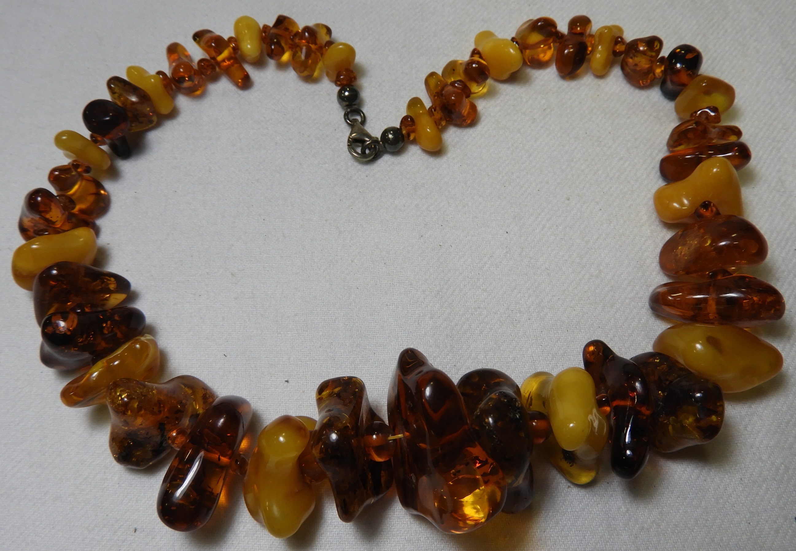 AMBER NECKLACE 70G