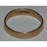 9CT GOLD BAND RING 2.93g