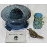 CLOVELLY GLASS TABLE CENTRE BOWL, SM END OF DAY GLASS JUG, GLASS BIRD & PIN DISH