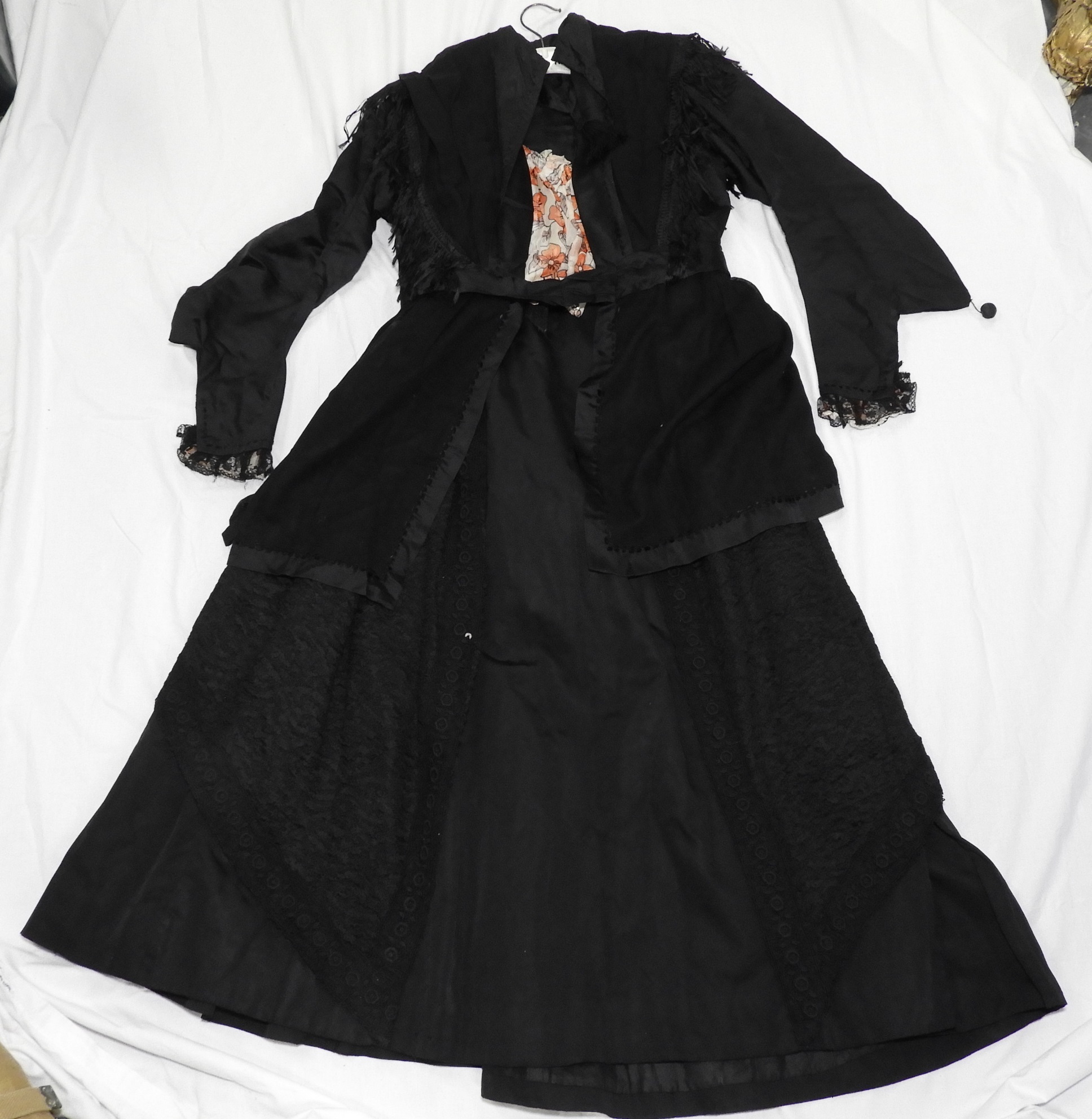 EDWARDIAN LADIES SILKEN DAY DRESS + CORSETTED JACKET WITH LACE BLOUSE INSET, BRAIDED WITH LACE EDGED