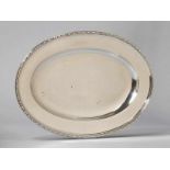 OVALE PLATTE,Lissabon nach 1887.Ovalform mit umlaufendem Zierband.L 34 cm. 275 g. OVAL PLATTER,