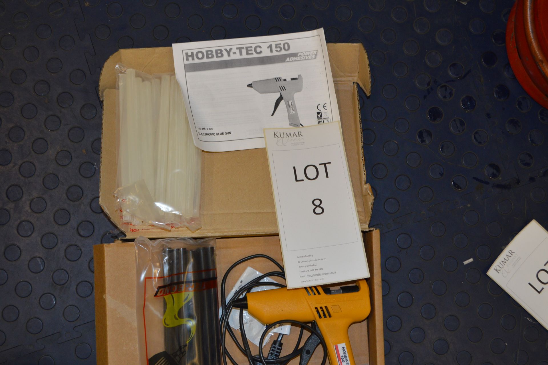 Hobby Tec 150 Electronic Glue Gun withClear and Block Glue Sticks(please note: this item is - Image 5 of 5