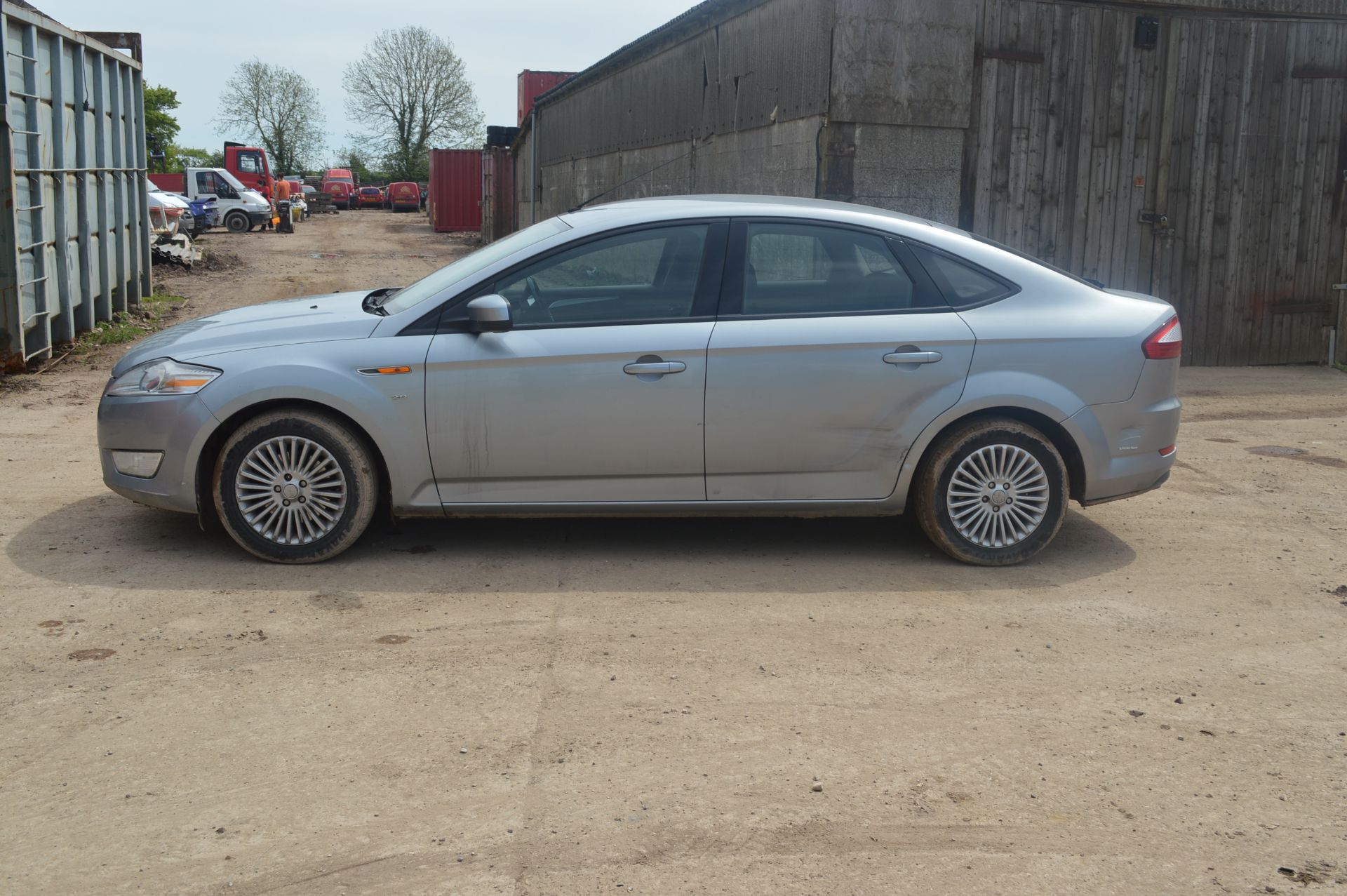 Ford Mondeo 2.0 Zetec TDCI 140 - Image 5 of 12