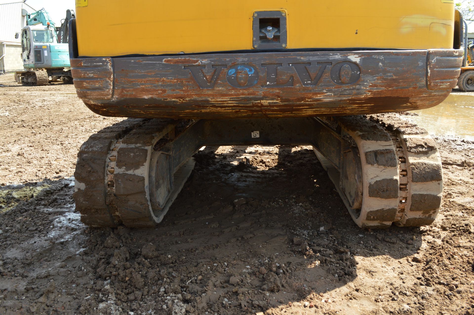 Volvo 5t Rubber Tracked Excavator with Blade, Quic - Image 16 of 37