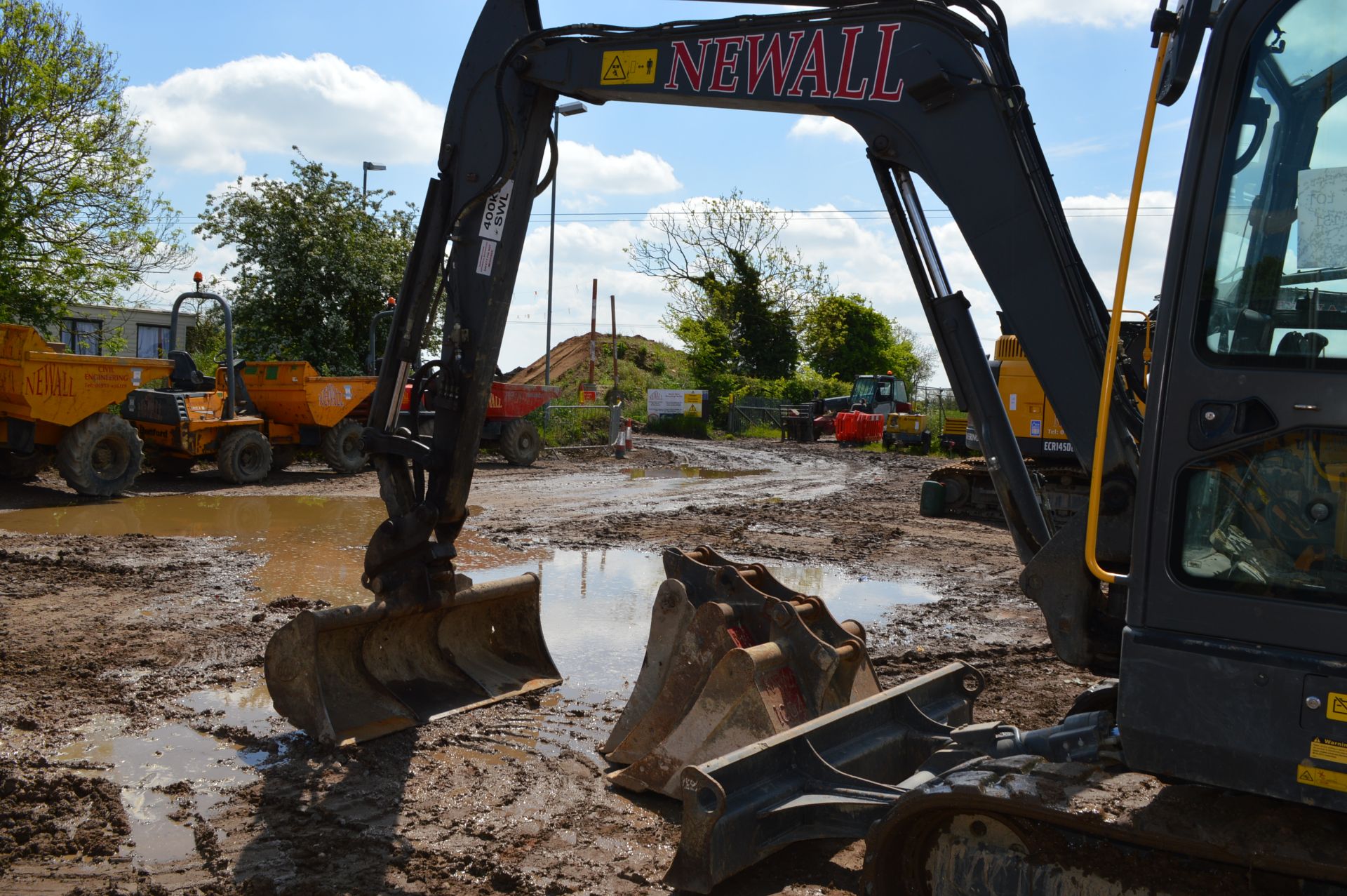 Volvo ECR58D Excavator (2014) - Image 5 of 32