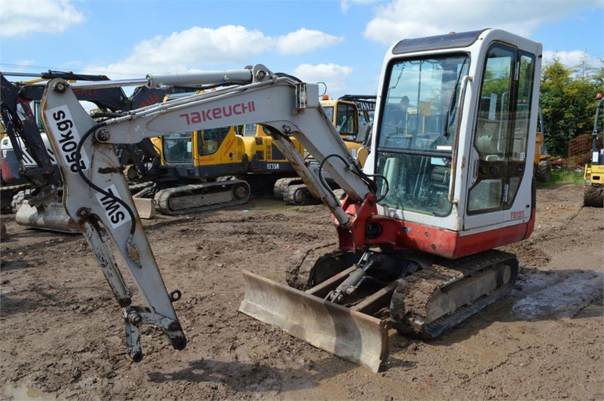 Takeuchi 2.5t Excavator