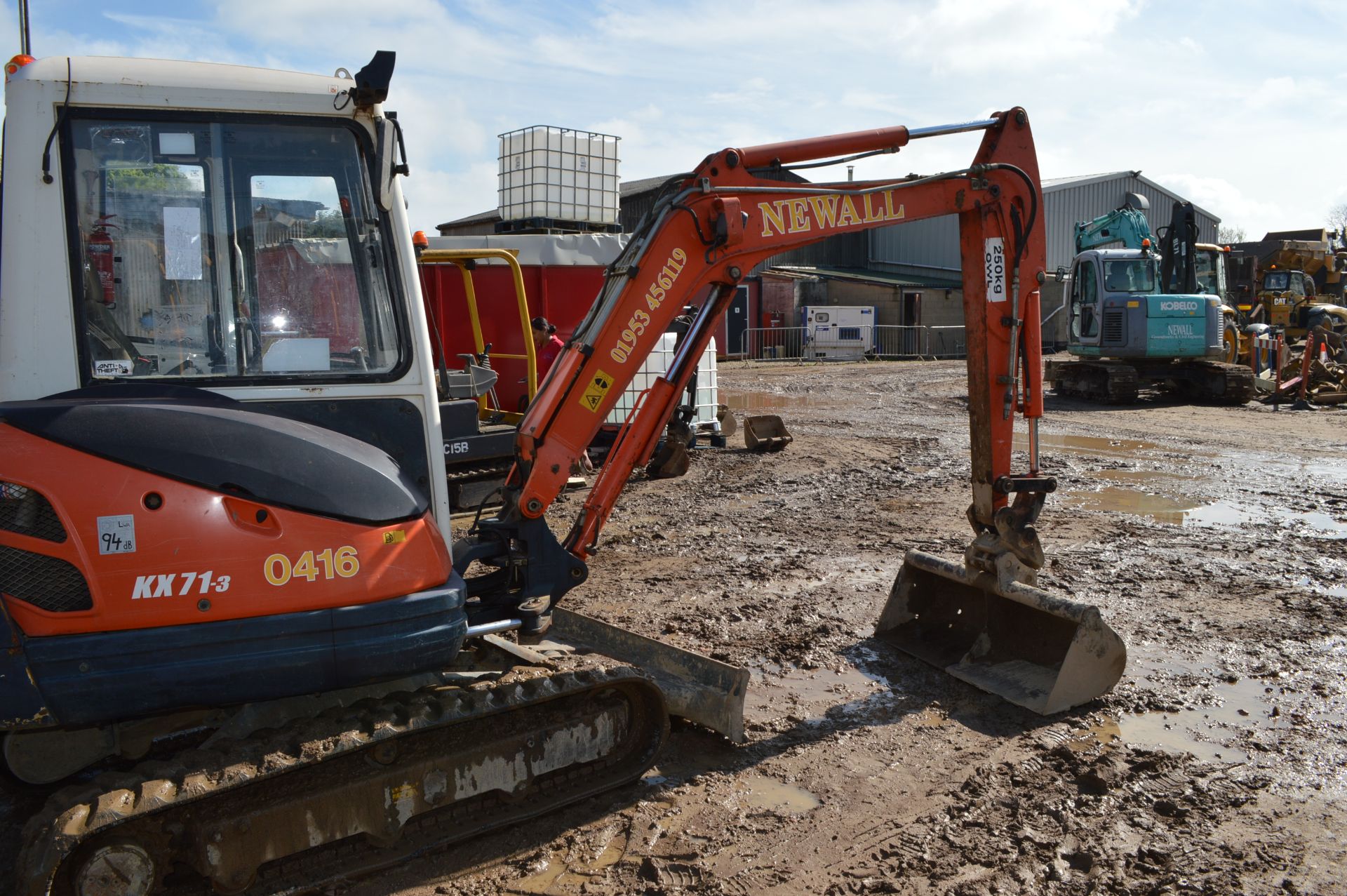 Kubota 2.8t Rubber Tracked Excavator with Blade - Image 11 of 29