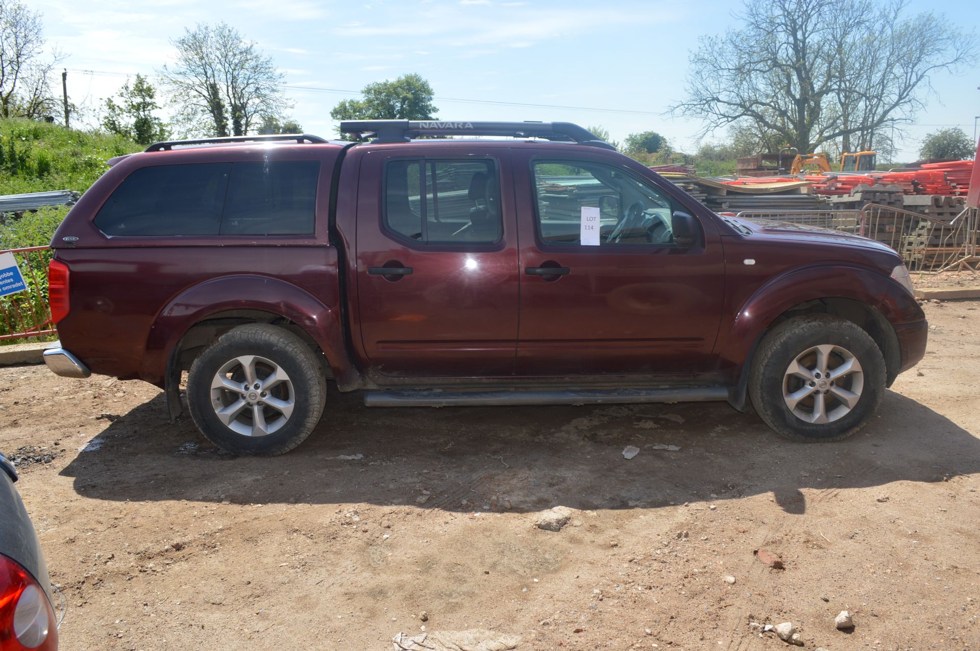 Nissan Navara Double Cab Aventura Pick-Up, 6 Speed - Image 3 of 16