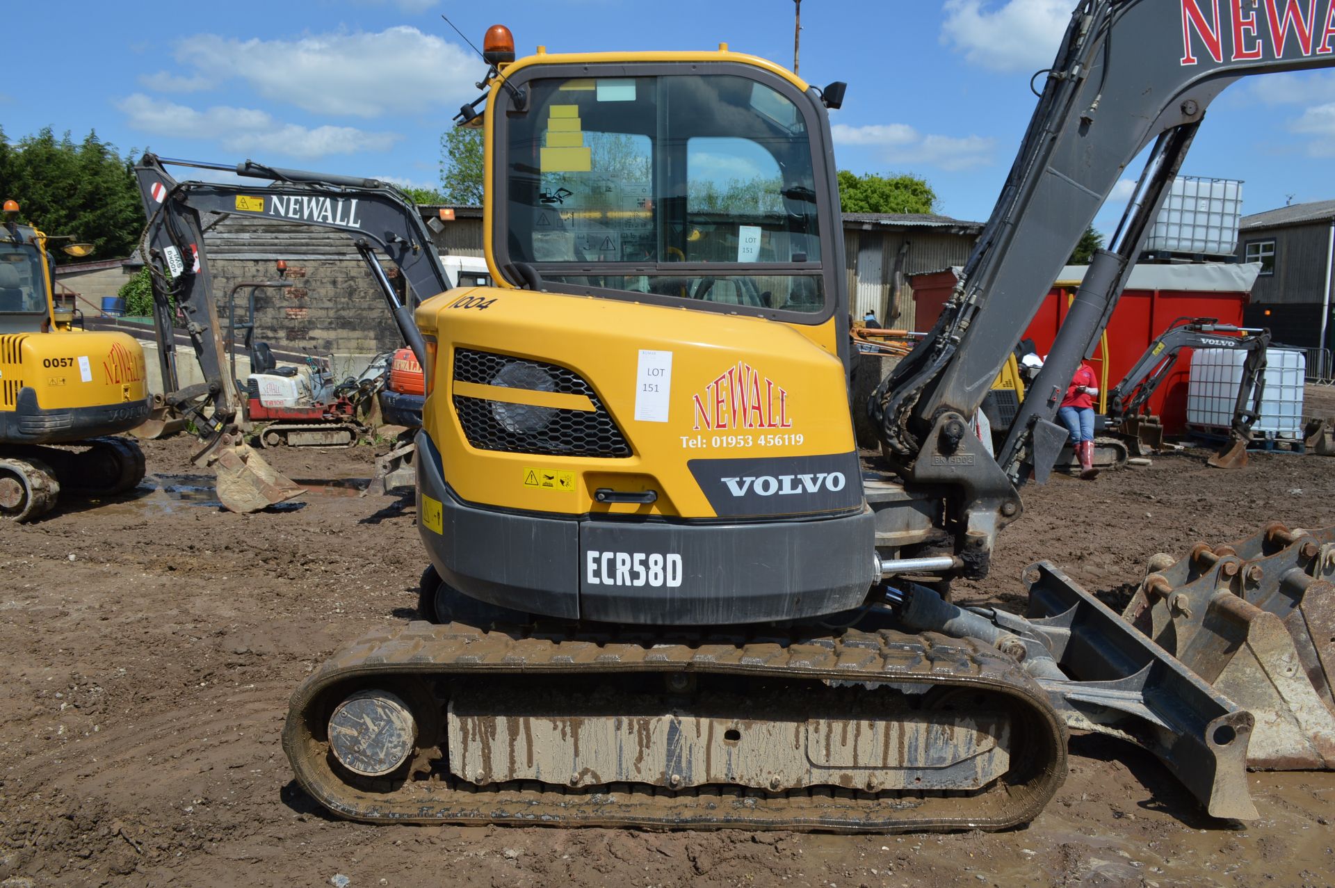Volvo ECR58D Excavator (2014) - Image 13 of 32