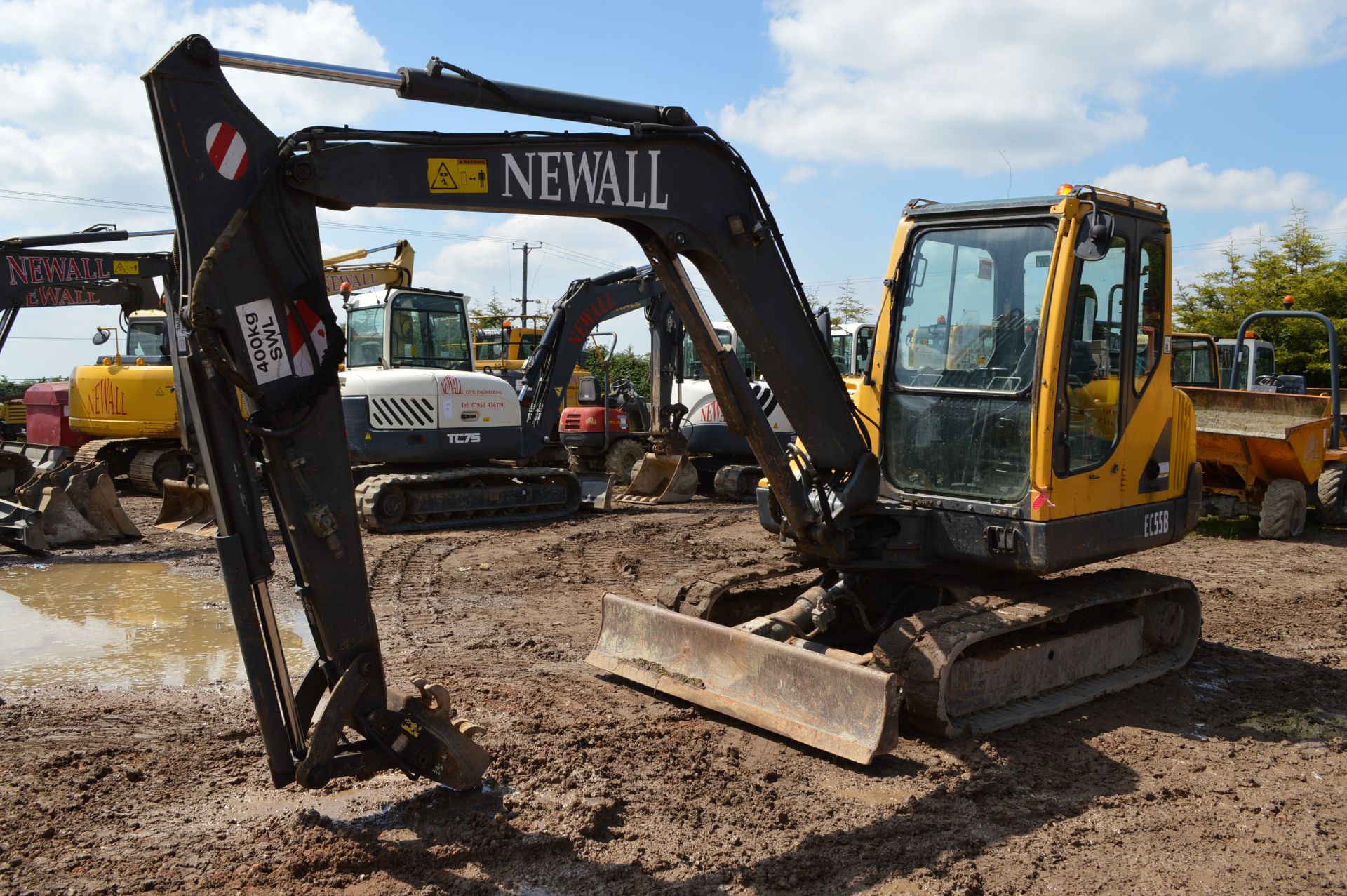 Volvo 5t Rubber Tracked Excavator with Blade, Quic - Image 7 of 37