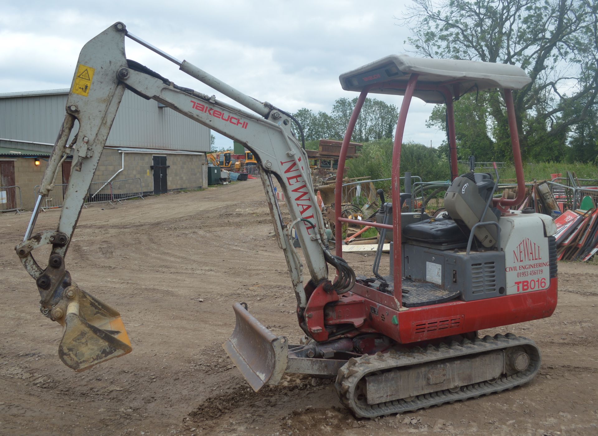 Takeuchi 1.5t Excavator - Image 3 of 19