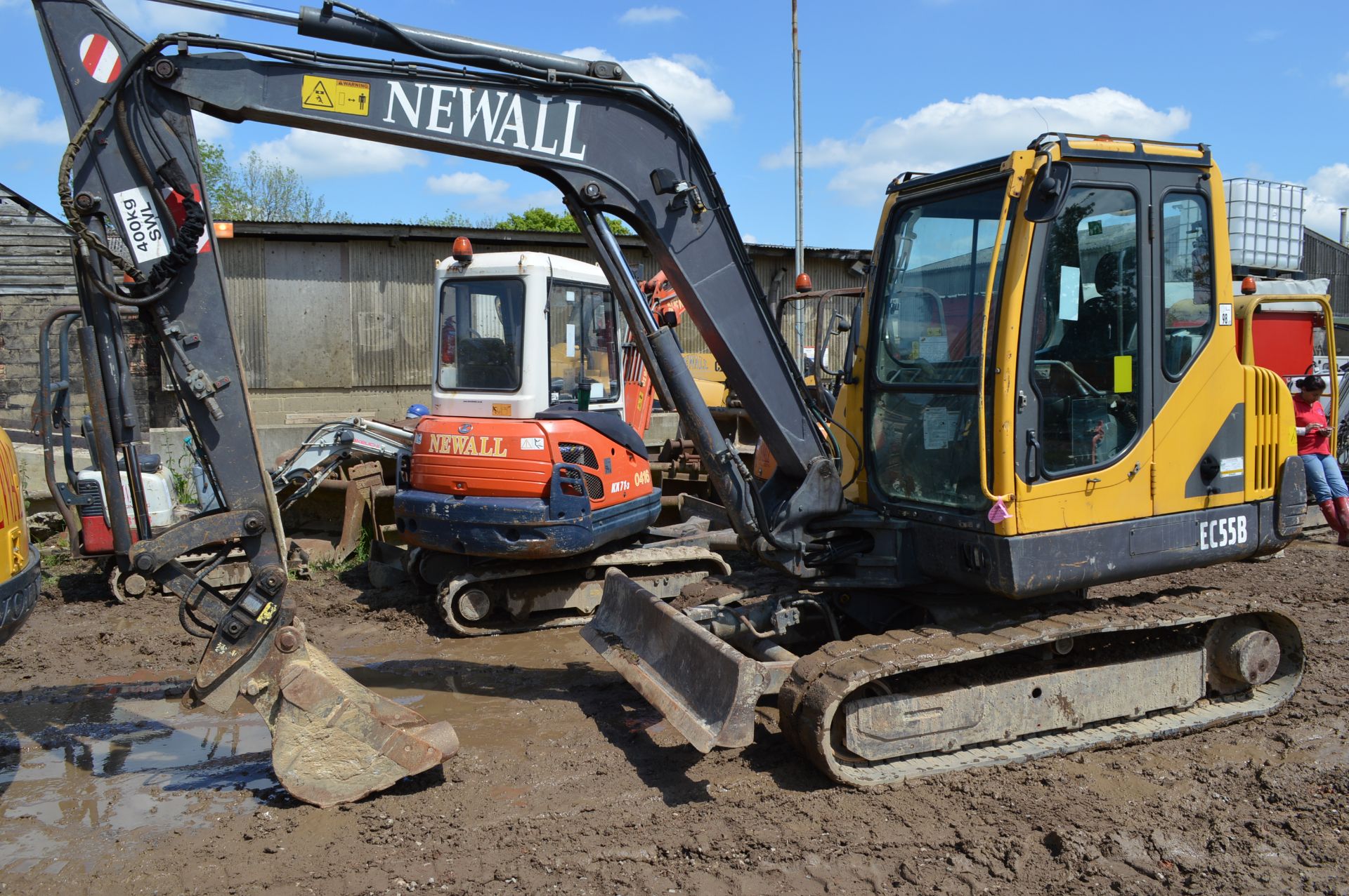 Volvo 5t Rubber Tracked Excavator with Blade, Quic - Image 4 of 37