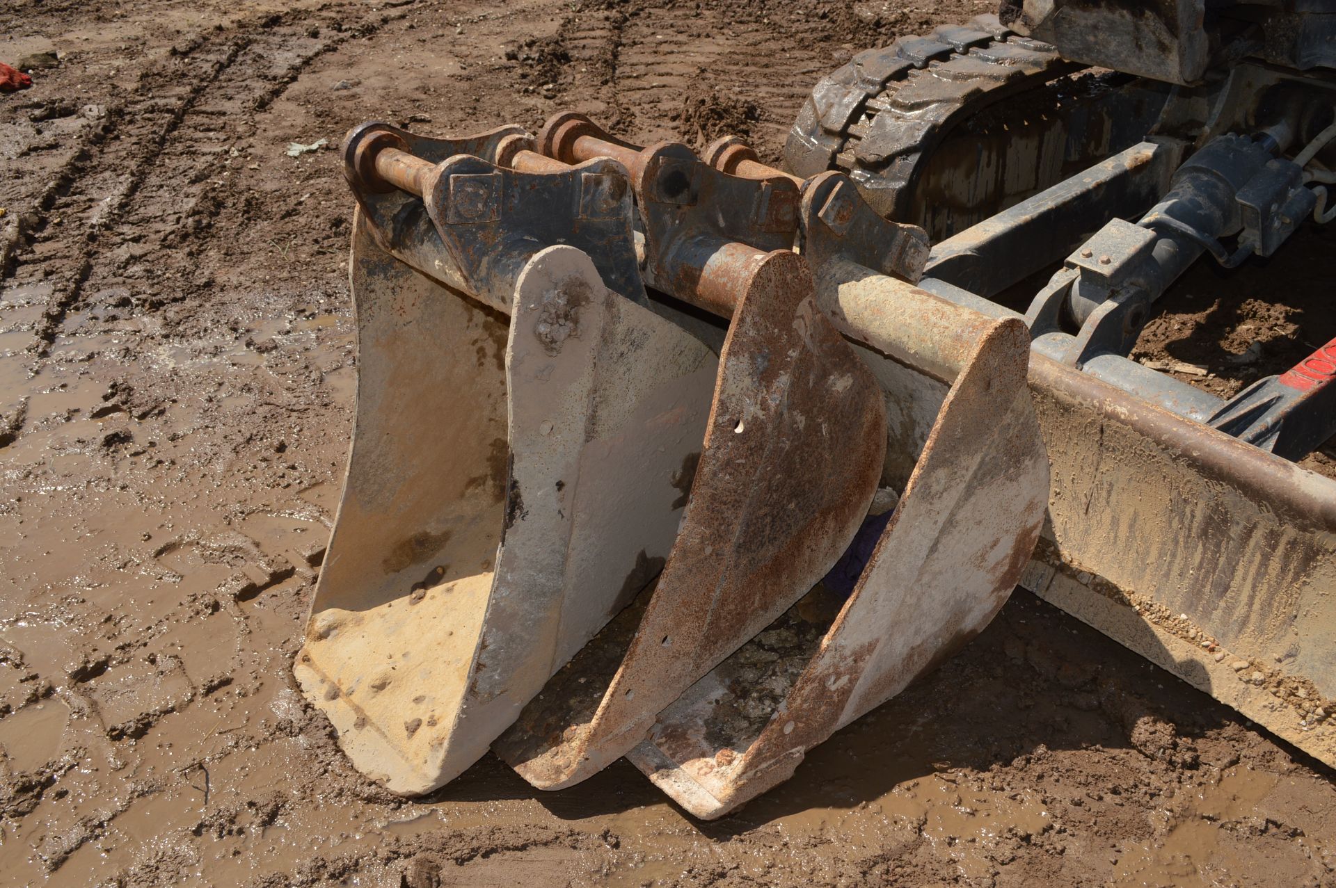 Volvo ECR58D Excavator (2014) - Image 21 of 32