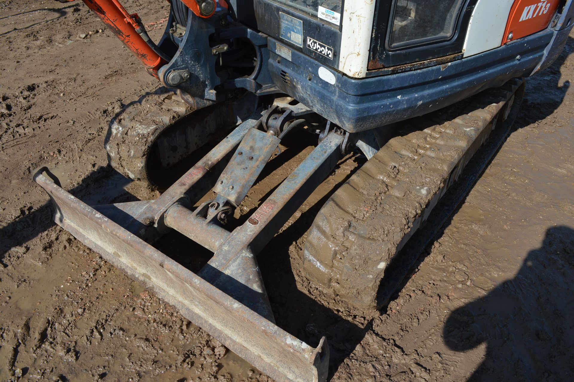 Kubota 2.8t Rubber Tracked Excavator with Blade - Image 18 of 29