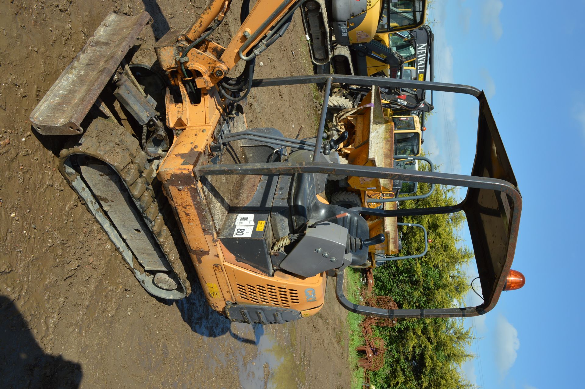 Case 1.5t Rubber Tracked Excavator with Blade - Image 5 of 26