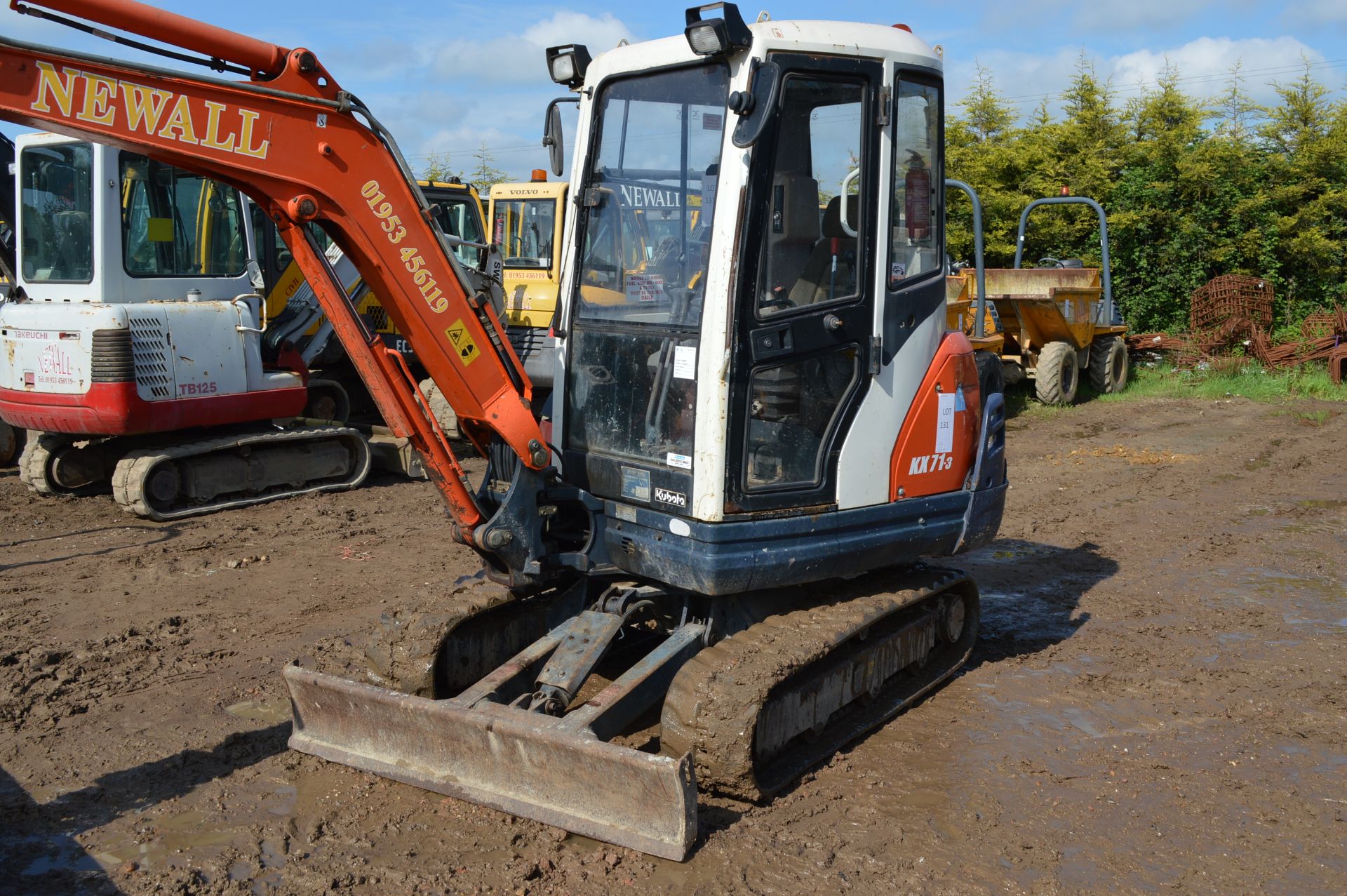 Kubota 2.8t Rubber Tracked Excavator with Blade - Image 3 of 29