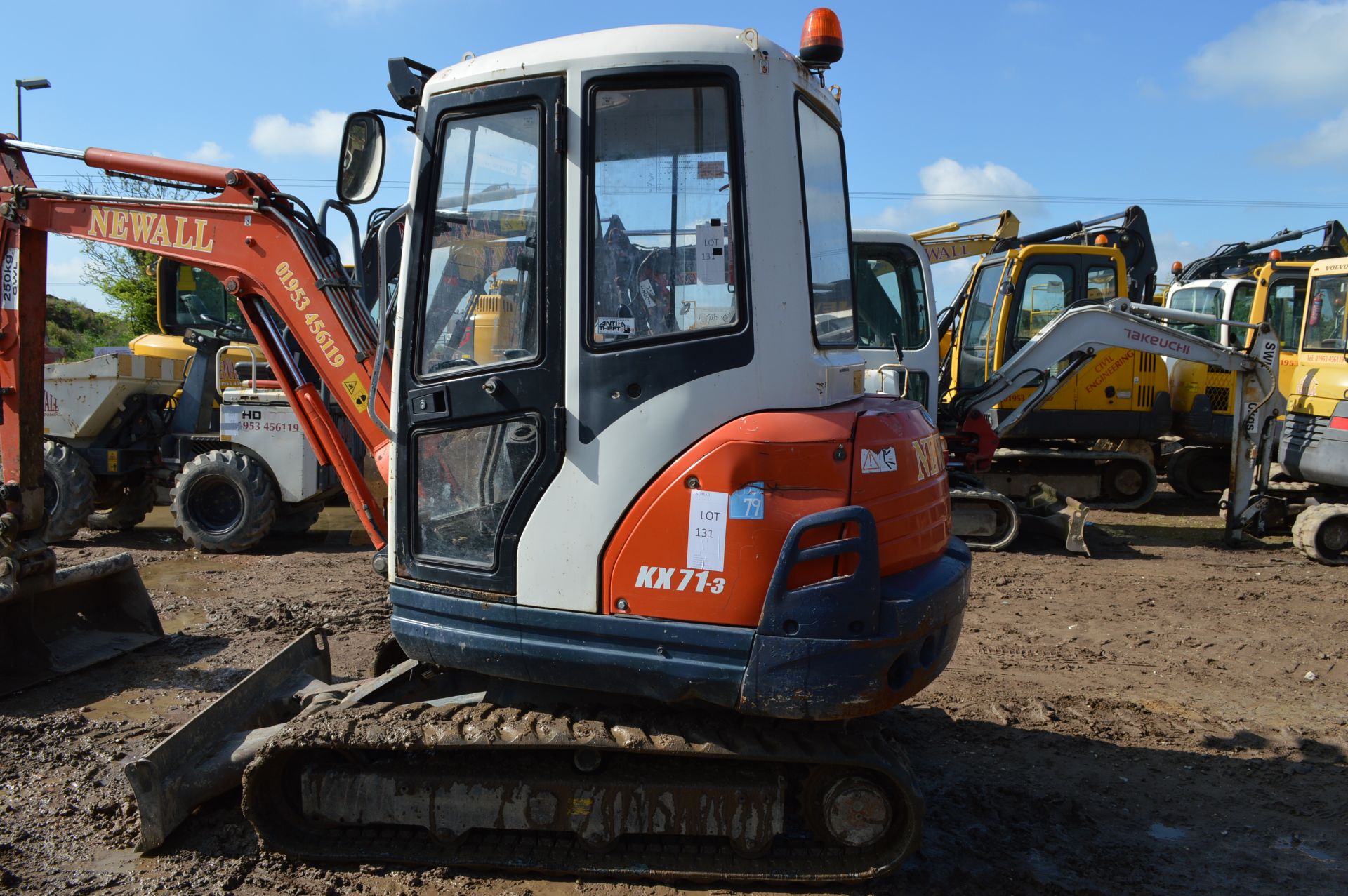 Kubota 2.8t Rubber Tracked Excavator with Blade - Image 5 of 29