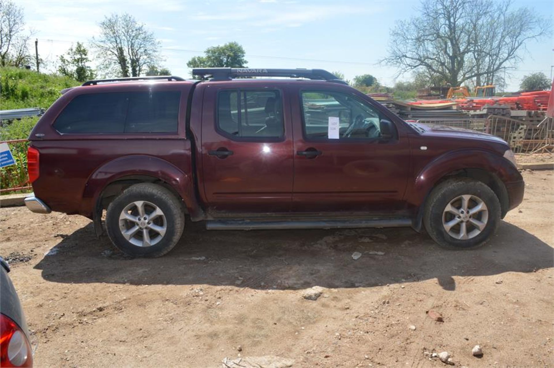 Nissan Navara Double Cab Aventura Pick-Up, 6 Speed