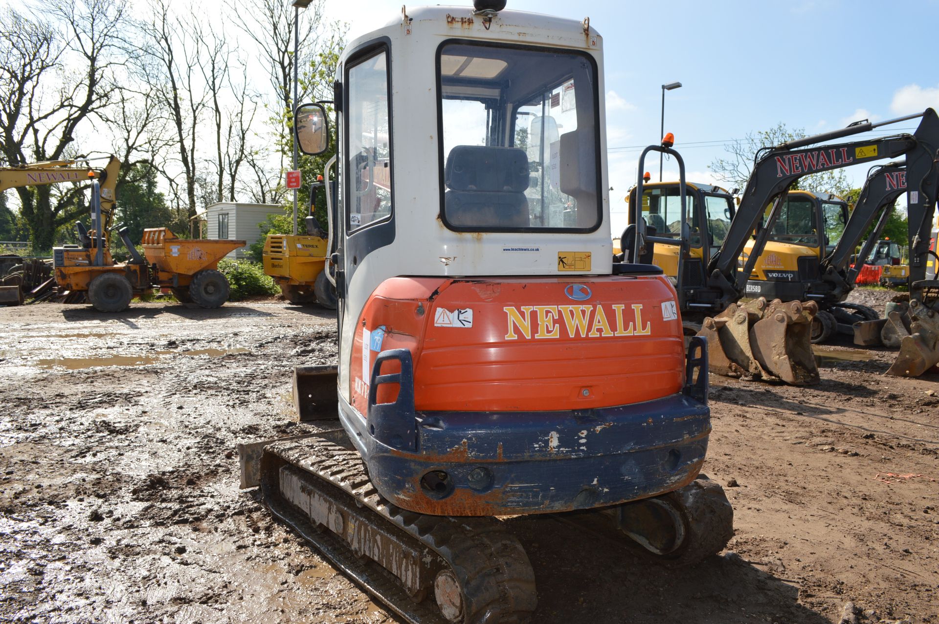 Kubota 2.8t Rubber Tracked Excavator with Blade - Image 7 of 29