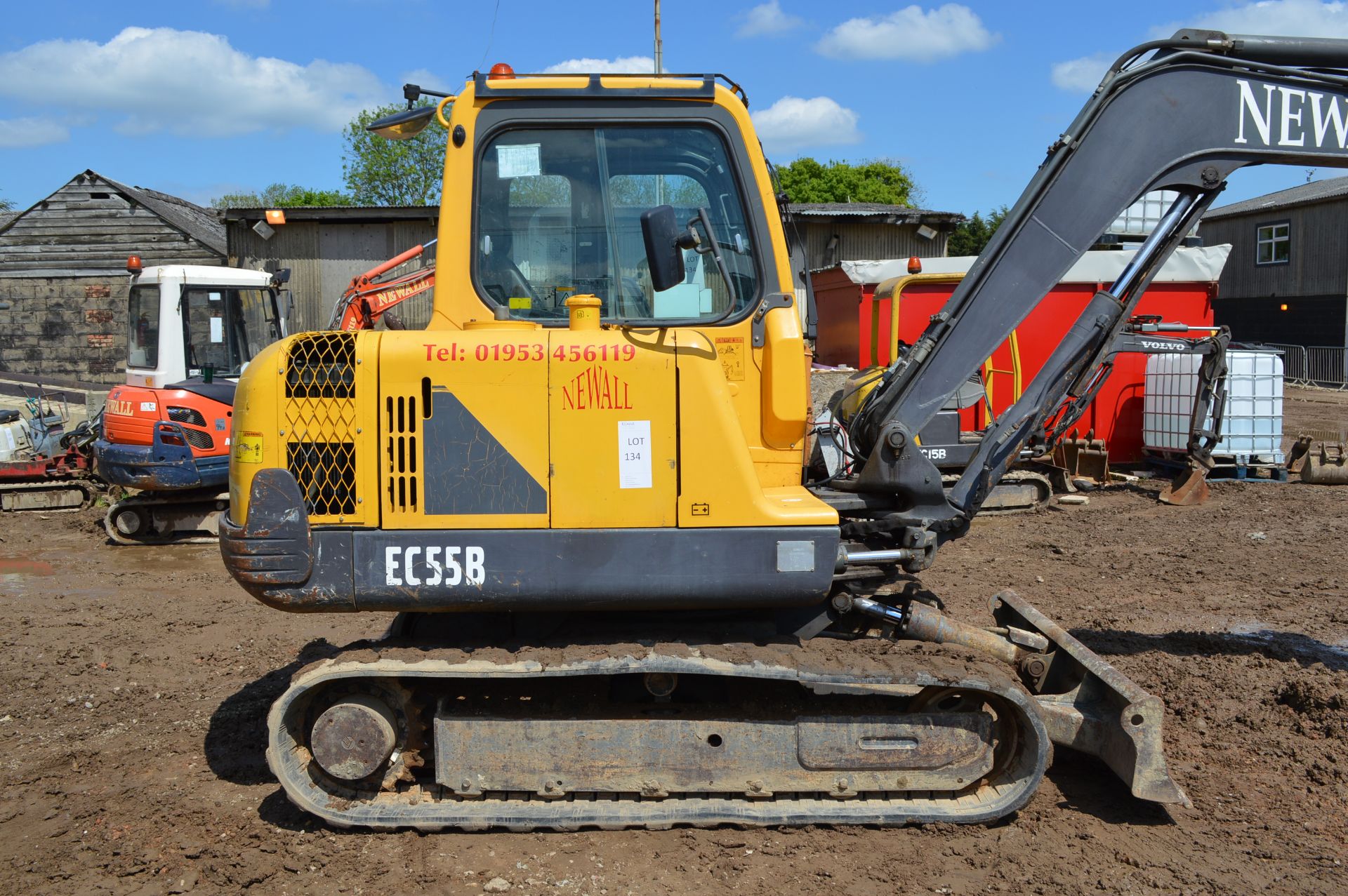 Volvo 5t Rubber Tracked Excavator with Blade, Quic - Image 18 of 37