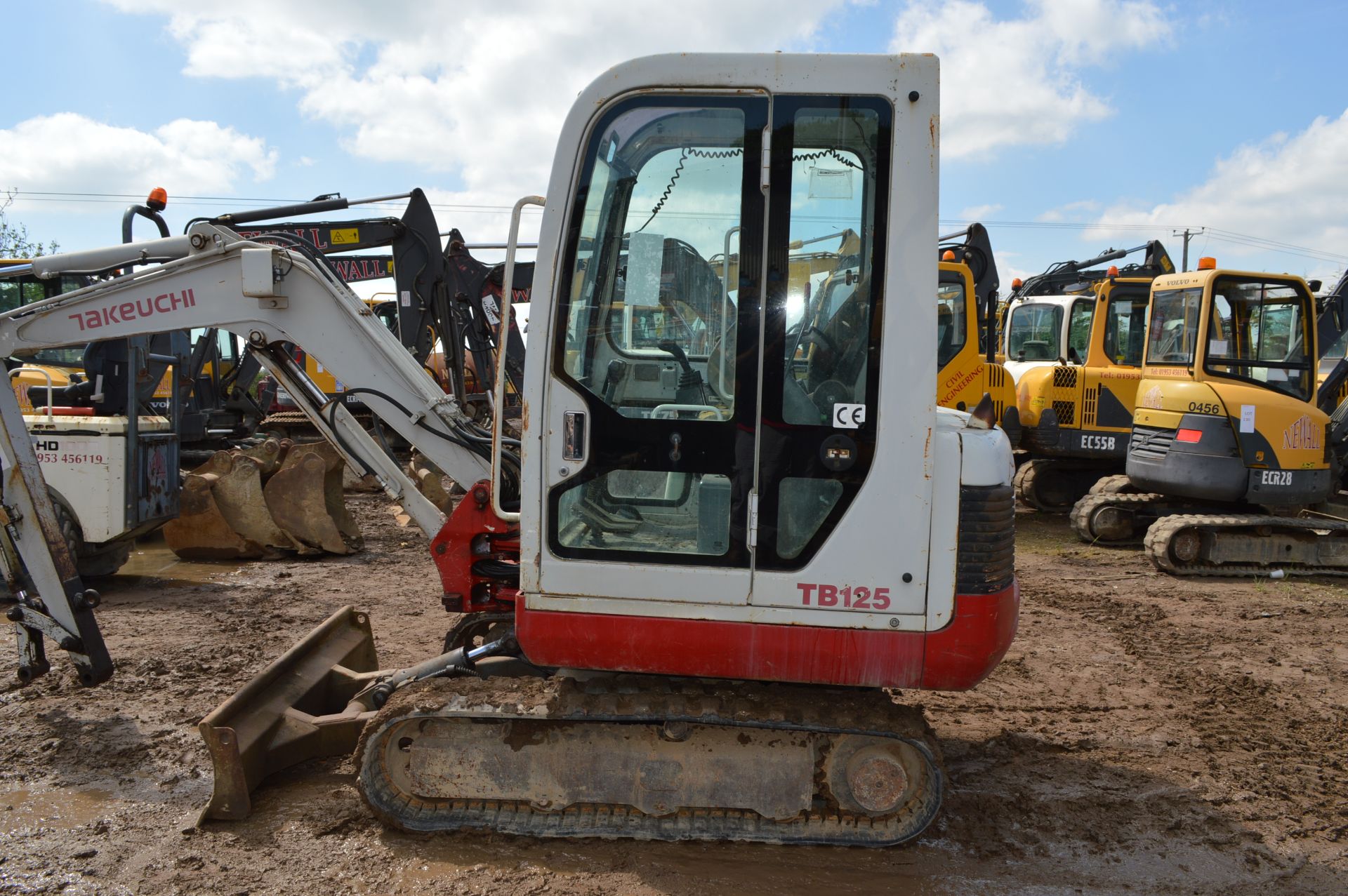 Takeuchi 2.5t Excavator - Image 5 of 23