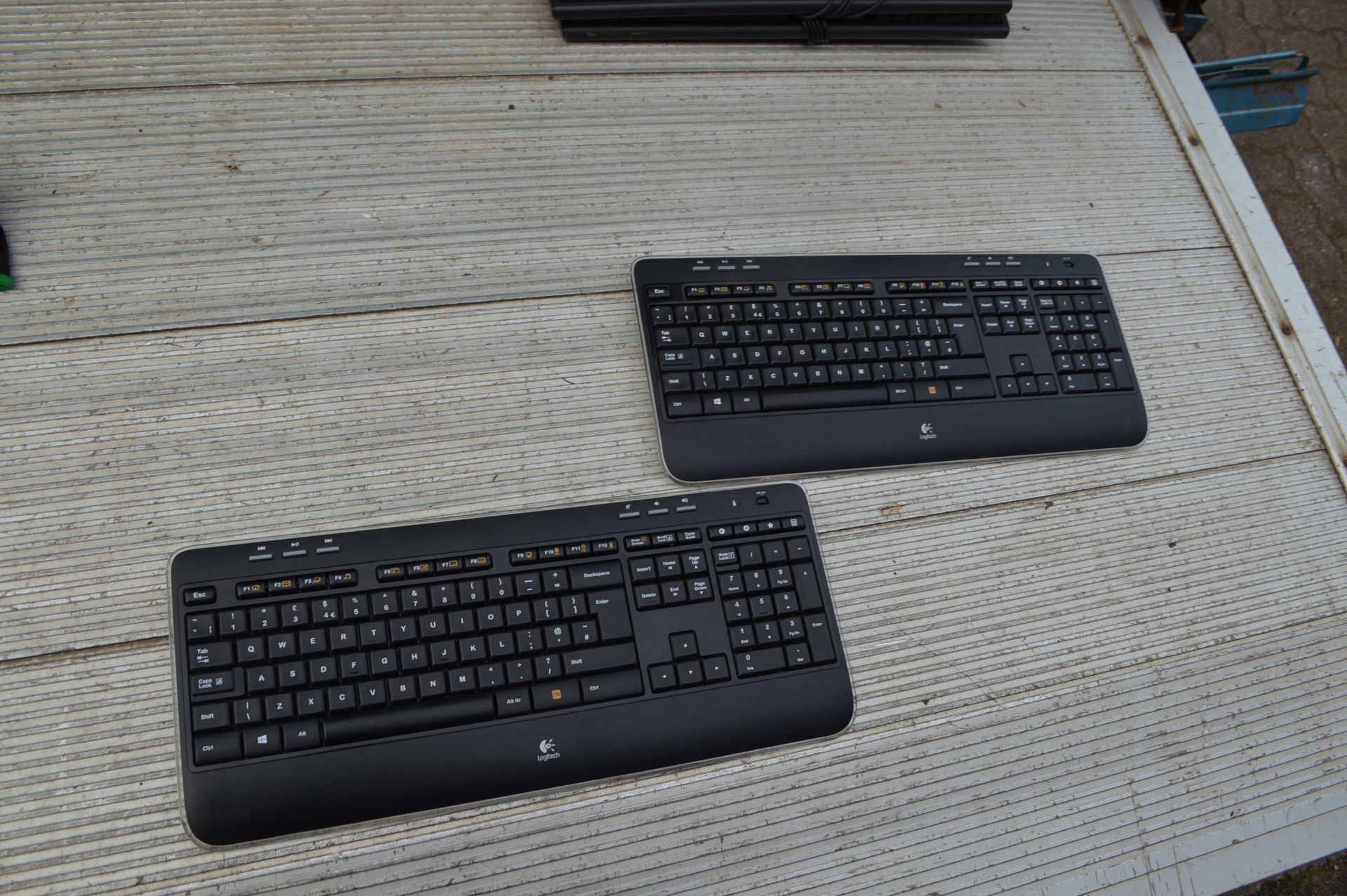 2: Logitech K520 Wireless Keyboards (please note: this item is located in Birmingham, Collection - Bild 2 aus 4