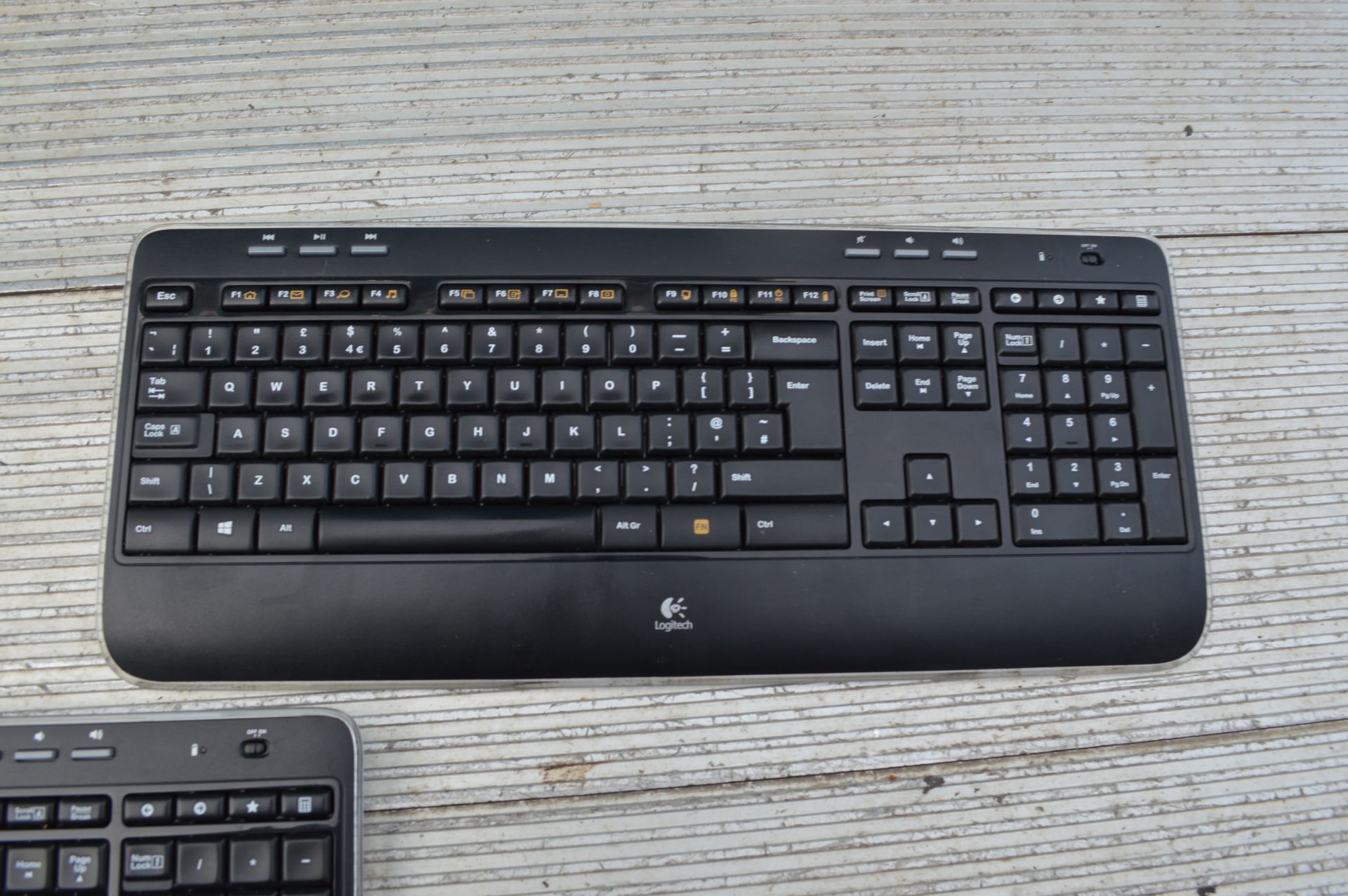 2: Logitech K520 Wireless Keyboards (please note: this item is located in Birmingham, Collection - Bild 4 aus 4
