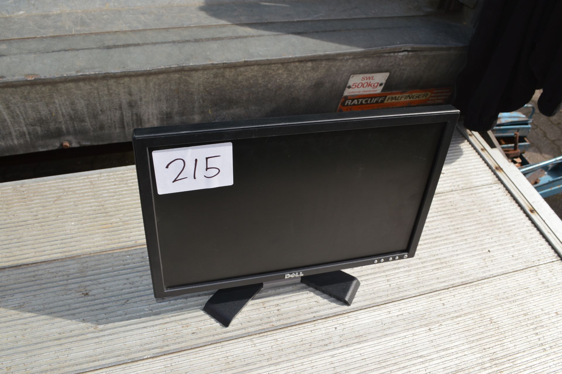 Dell 19" Monitor Model REVA01 (please note: this item is located in Birmingham, Collection by