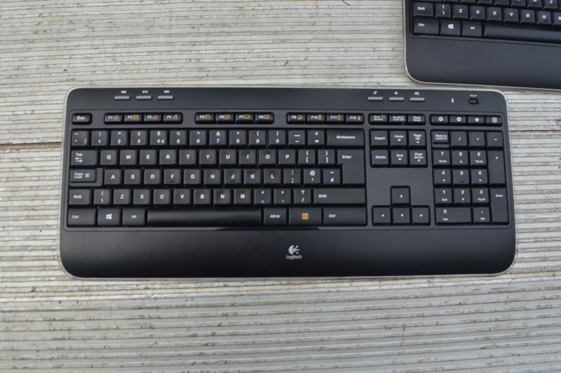 2: Logitech K520 Wireless Keyboards (please note: this item is located in Birmingham, Collection - Bild 3 aus 4