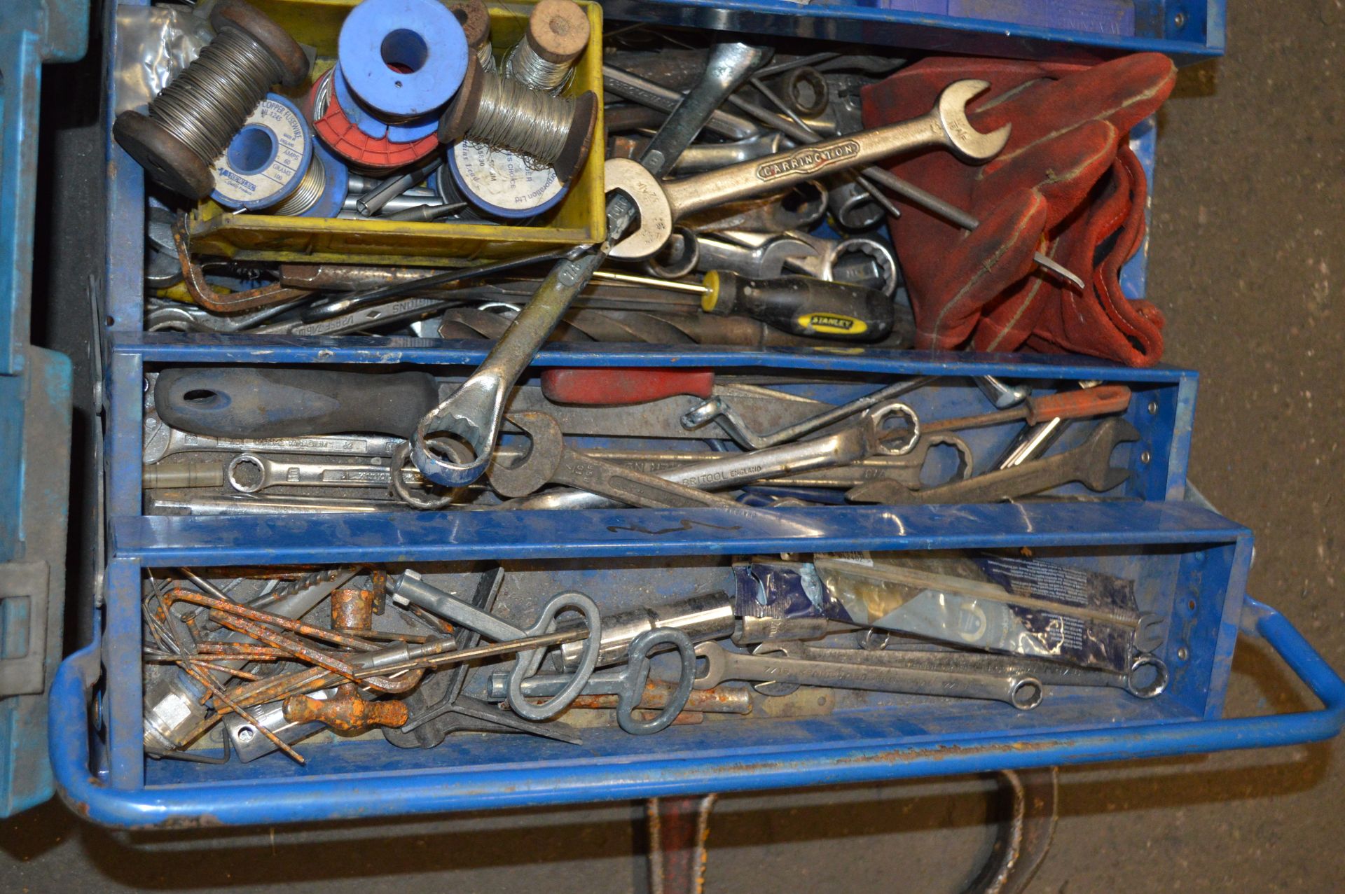 Tool Box & Contents to include Selection Bearing Puller Set & G Clamps - Image 8 of 13