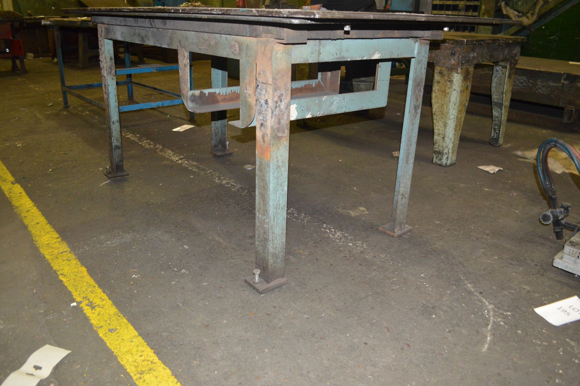 Welded Mild Steel Work Bench w-209cm, d-103cm, h-96cm - Image 5 of 5