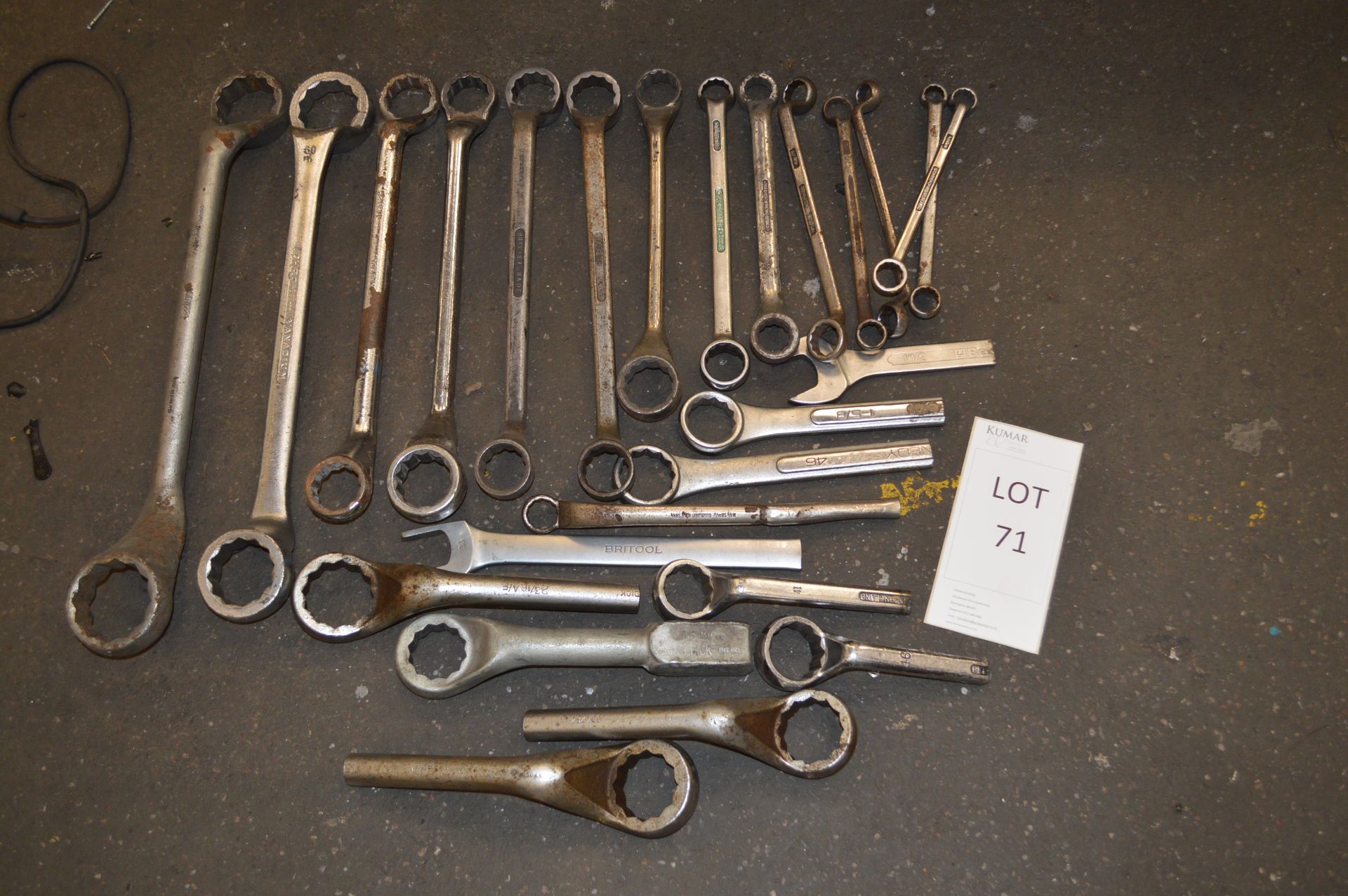 Quantity of Ring Spanners & Machine Tools (approx 28)