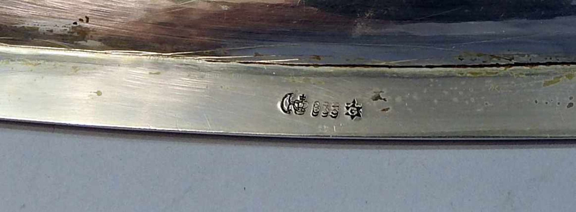 Ovale Silberplatte Silber 835, am Rand gepunzt, Halbmond und Krone, 835, und "G" mit Stern für Jakob - Image 2 of 2