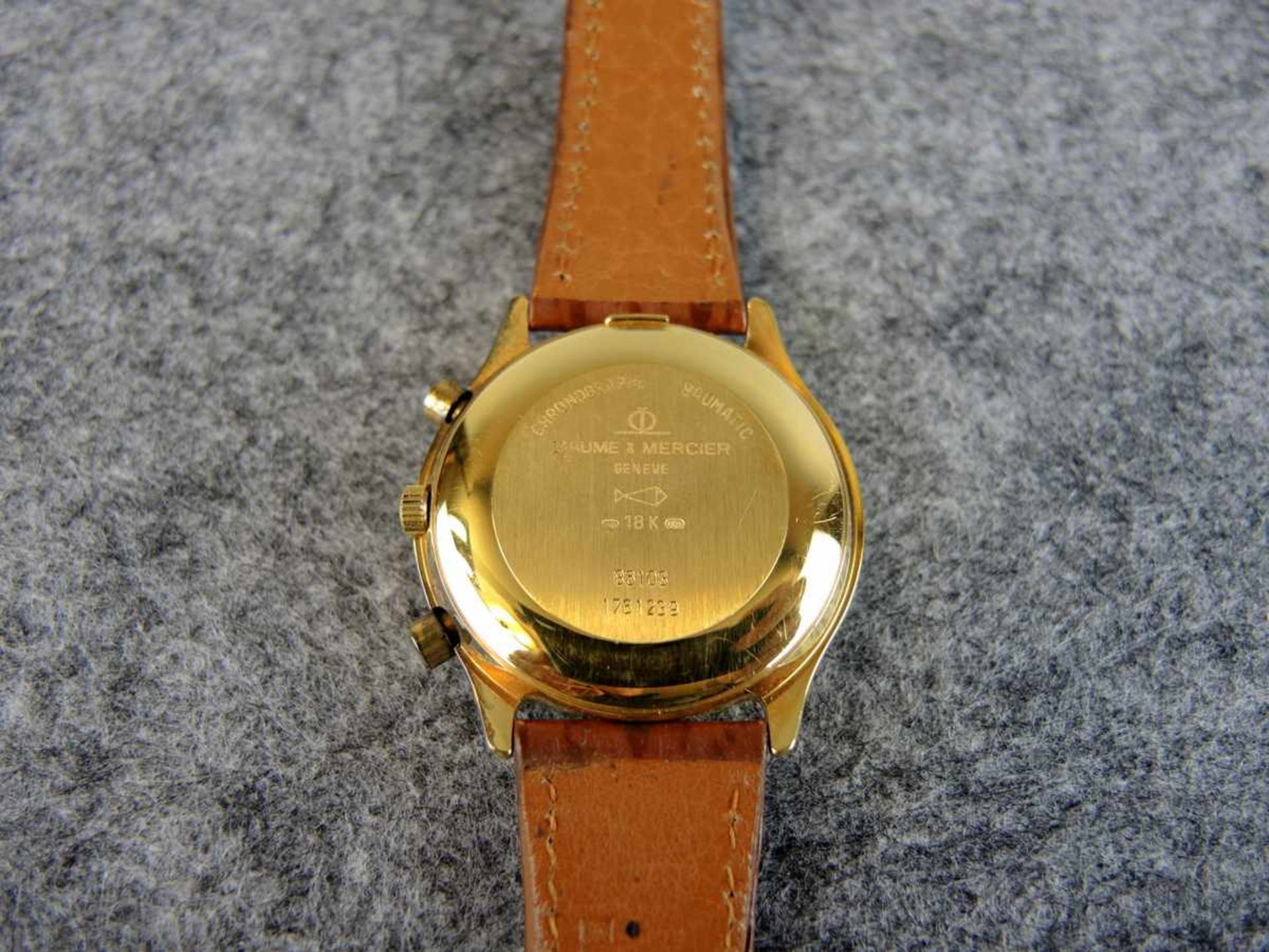 Baume Mercier Herrenarmbanduhr 18 K. Gold, Automatik, Chronograph. Box vorhanden, ohne Papiere. Ø - Bild 3 aus 3