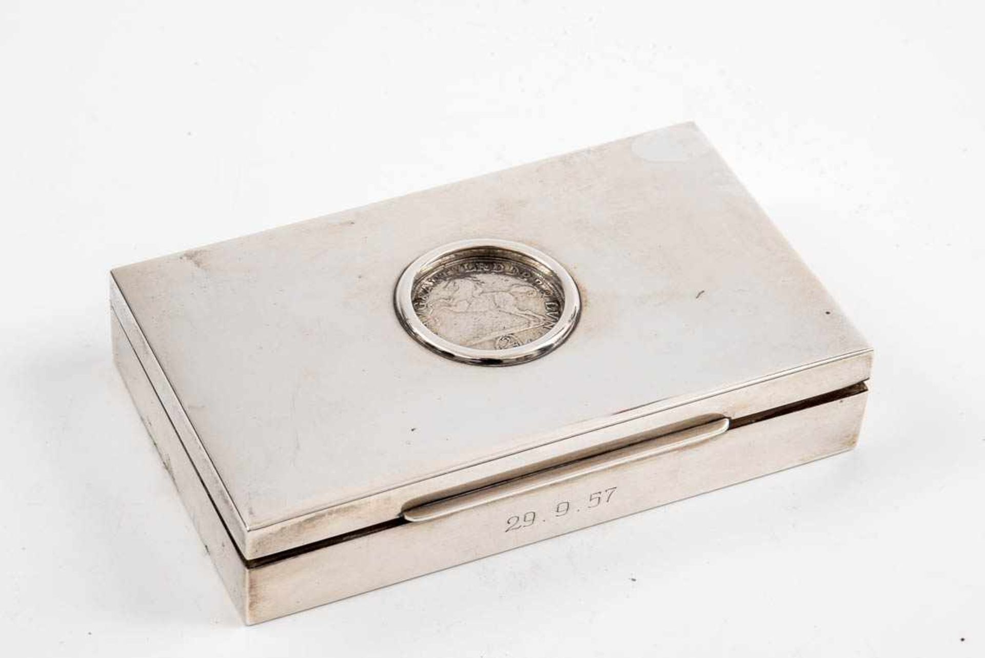 Kästchen mit Marien Grosch 925er Silber, L.: 15 cm, Br.: 9 cm, T.: 3 cm. Mittig mit
