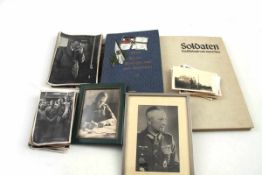 Konvolut Fotos und 2 Bücher 3. Reich U.a. Soldaten - Ein Bildbuch vom neuen Heer.