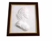 Relief-Bildplatte Porträt Königin Luise Biskuitporzellan, unbemalt. 19 x 15,5 cm. R.
